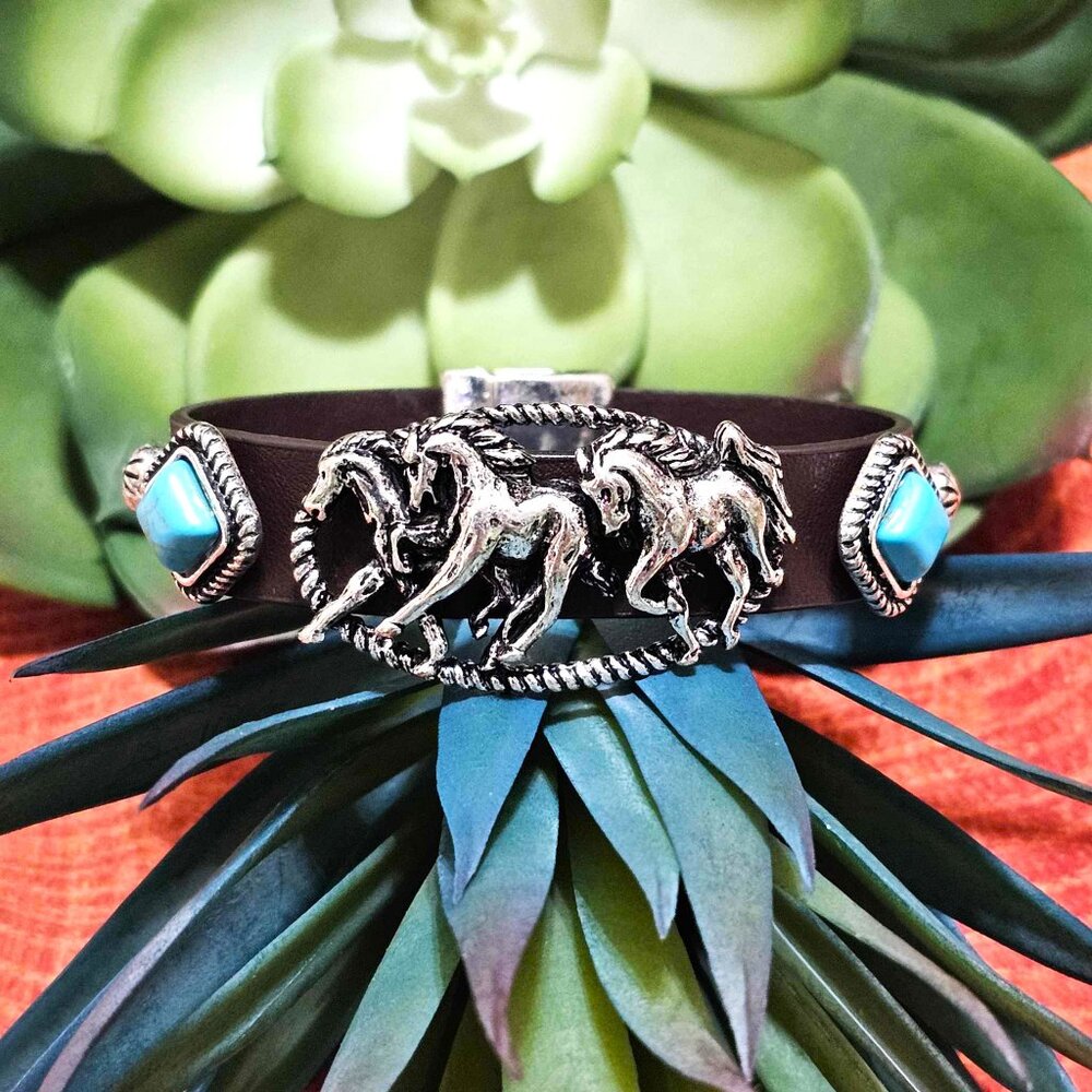Bracelet. Silver Horses, Brown Faux Leather Band, Turquoise Stones. NWT. - Picture 8 of 13